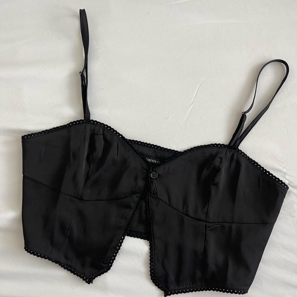 Forever 21 black crop top